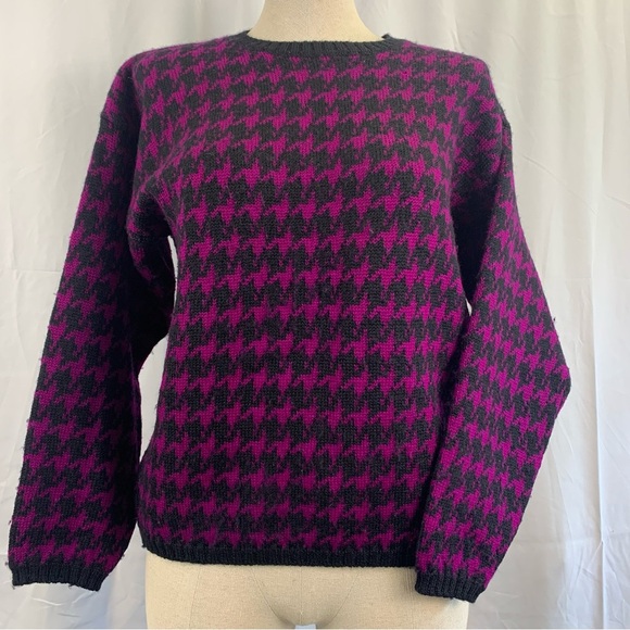 Vtg GAP 100% Wool Black and Purple Houndstooth Sweater - Picture 1 of 8